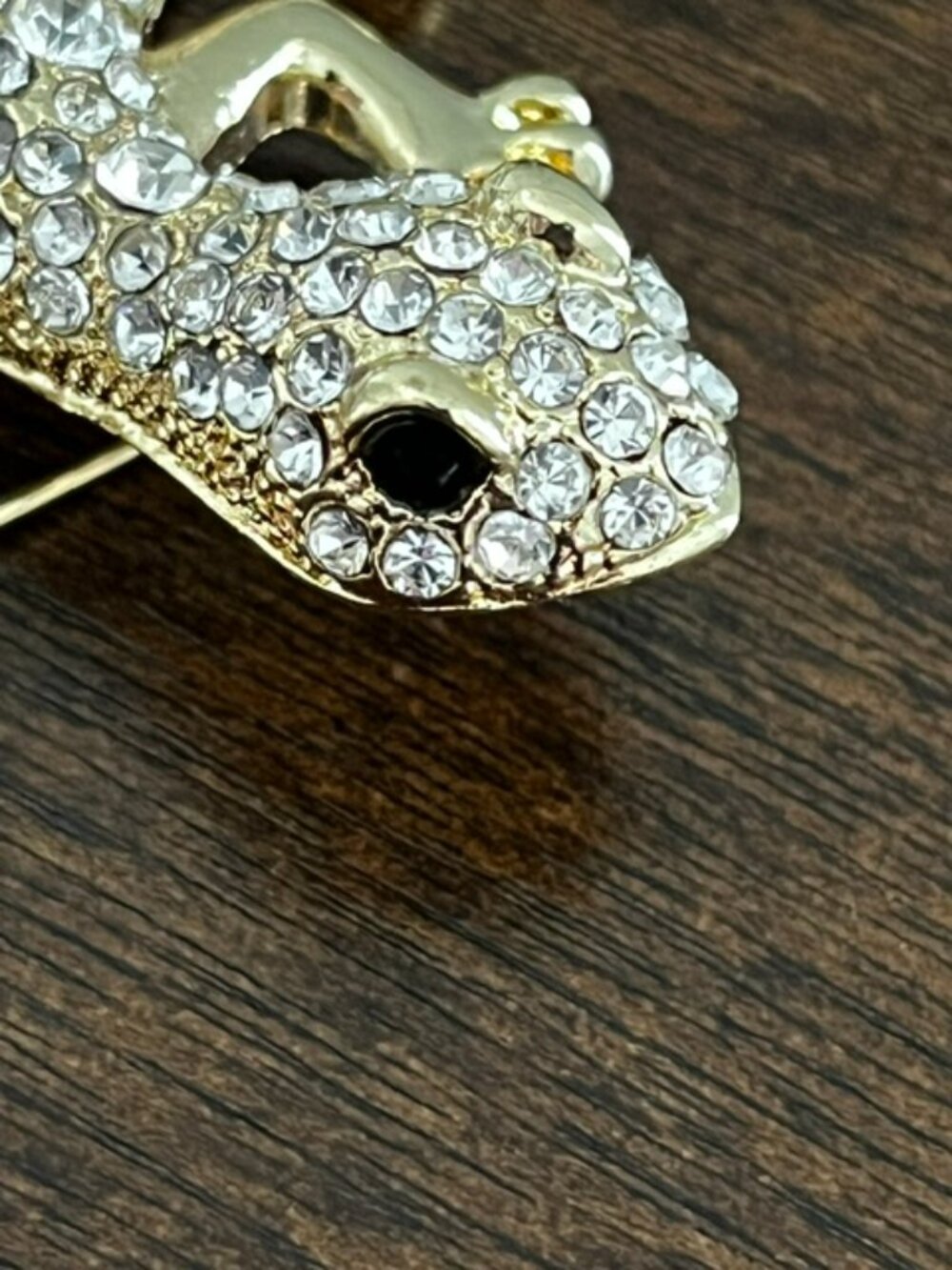 Lizard Brooch Pin Rhinestone Gold Tone Setting - Picture 2 of 5